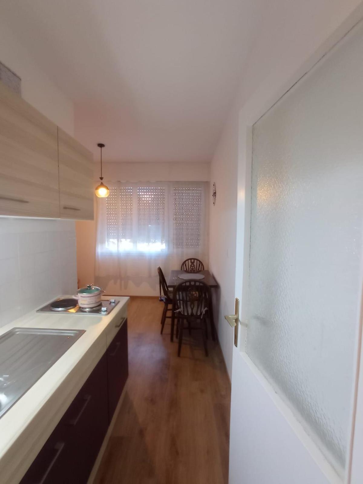 Apartamento Tesla Split Exterior foto